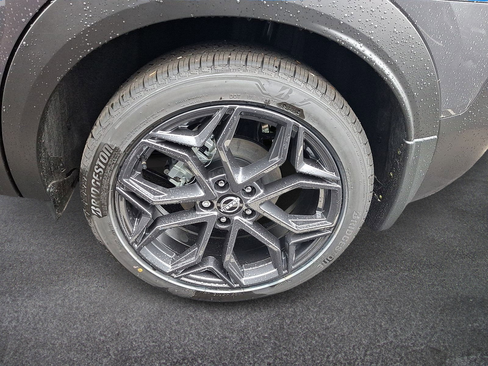 New 2026 Nissan Kicks SR w/ SR Premium Package image 4