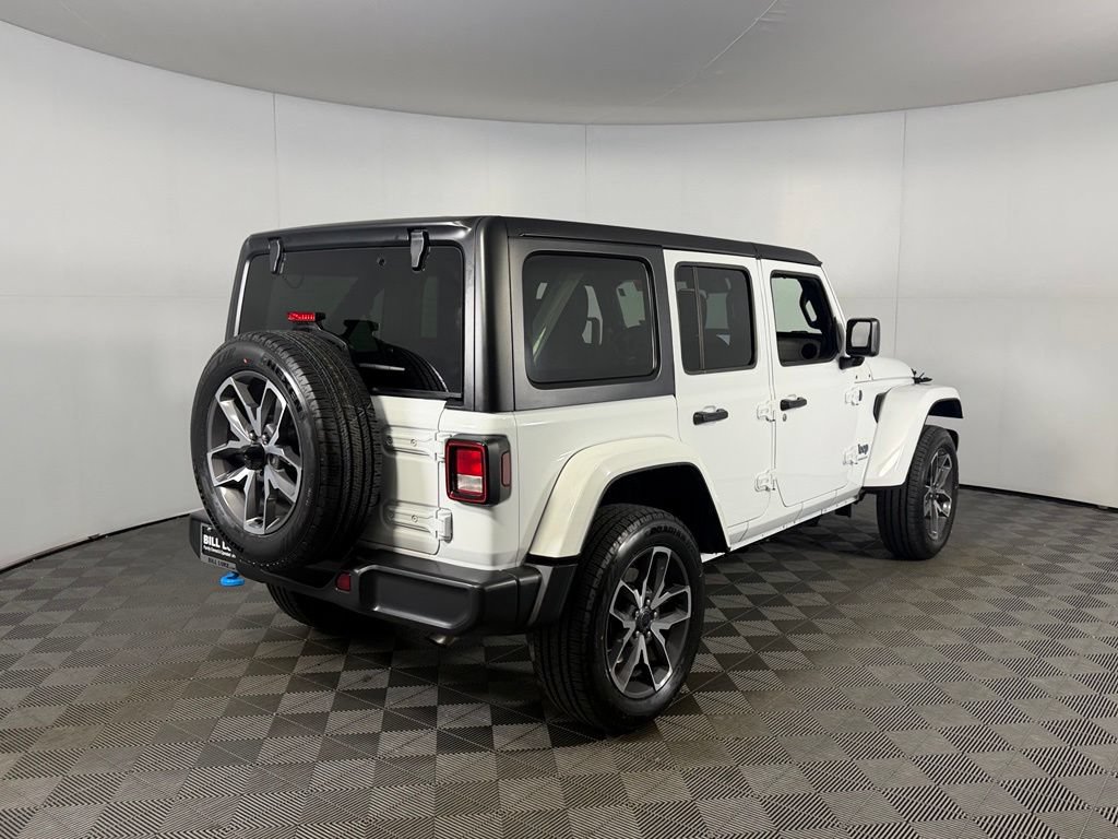 Used 2024 Jeep Wrangler Unlimited AWD/4WD image 7