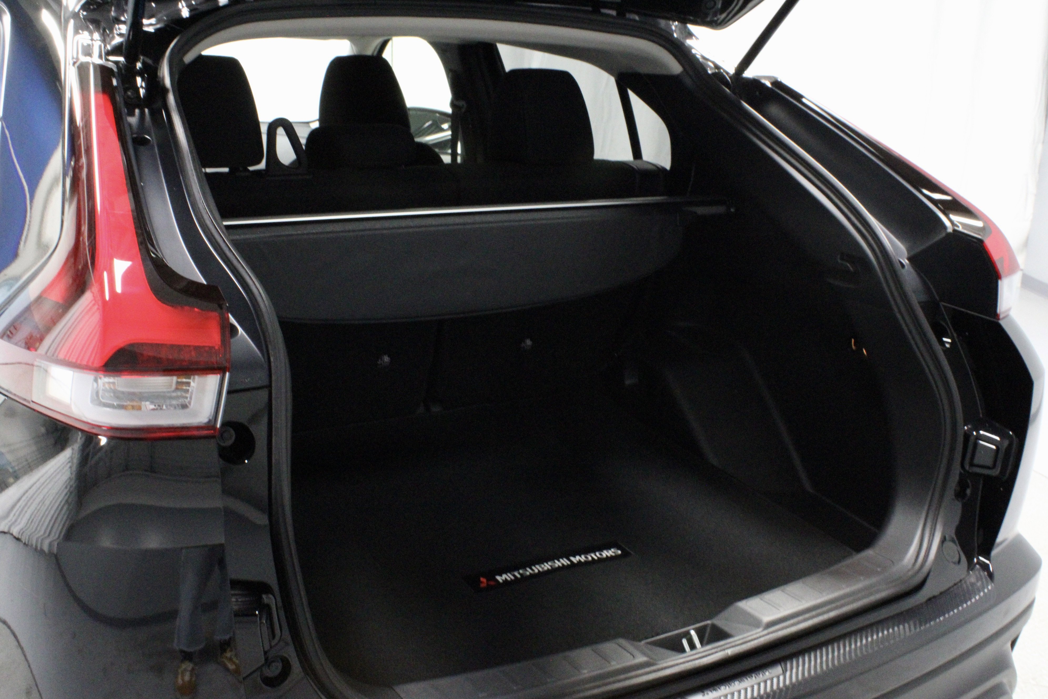 New 2026 Mitsubishi Eclipse Cross LE image 12