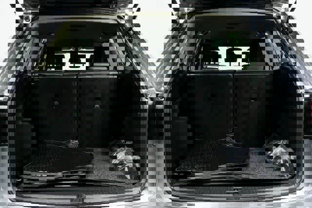 Certified 2025 Volkswagen Atlas SE image 30