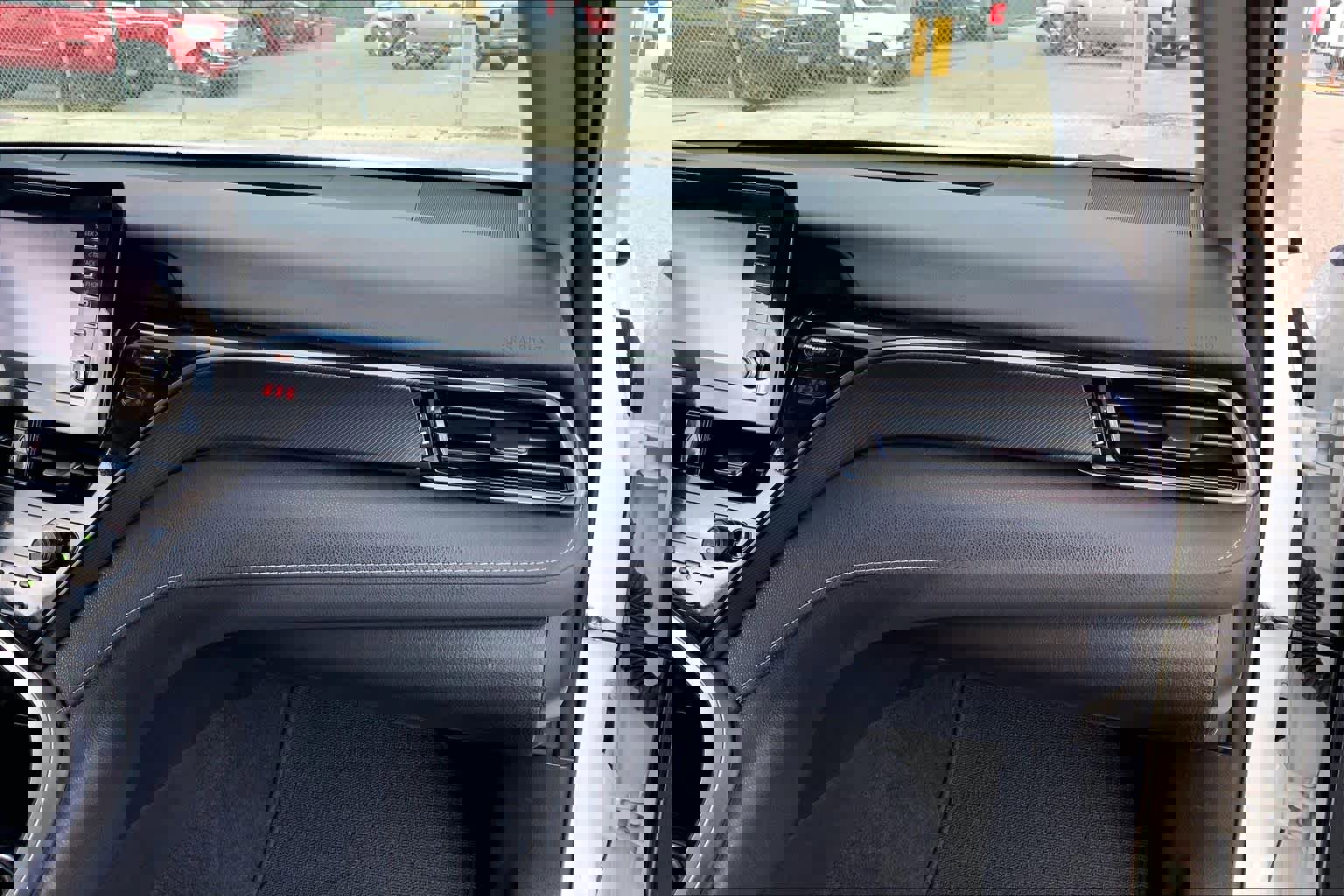 Used 2023 Toyota Camry SE image 17