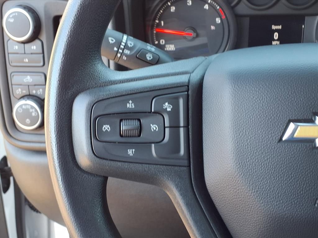 Used 2025 Chevrolet Silverado 3500 W/T image 32