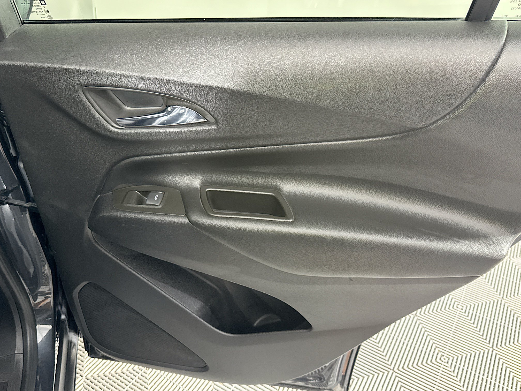 Used 2023 Chevrolet Equinox LT w/ LPO, Floor Liner Package FWD image 27