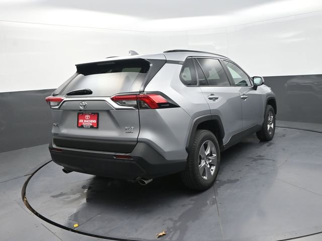 Used 2025 Toyota RAV4 XLE image 7