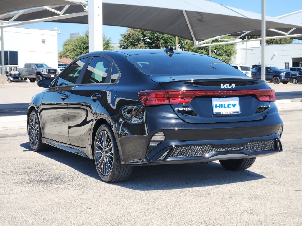 Used 2023 Kia Forte GT-Line w/ GT-Line Premium Package FWD image 7