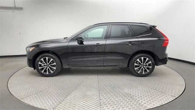 Used 2025 Volvo XC60 B5 Core image 5