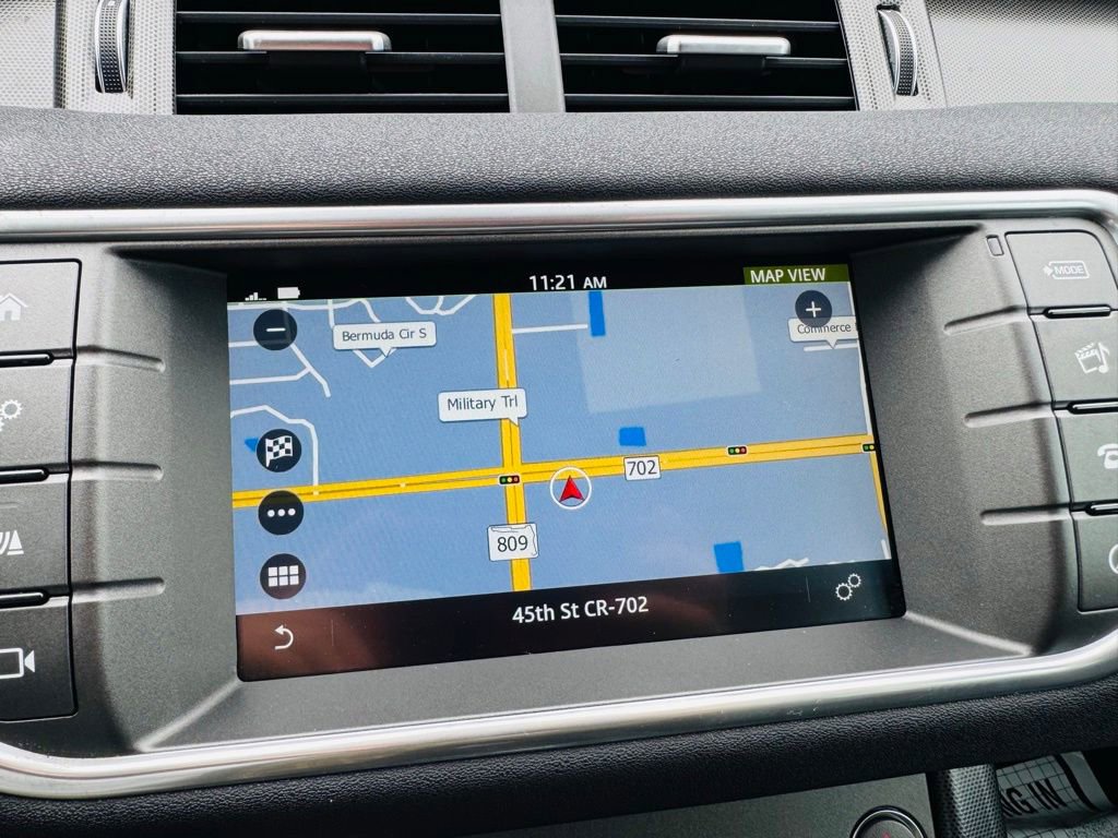 Used 2019 Land Rover Range Rover Evoque SE Premium image 26