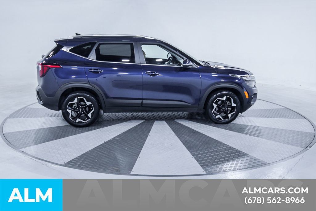 Used 2024 Kia Seltos EX FWD image 11