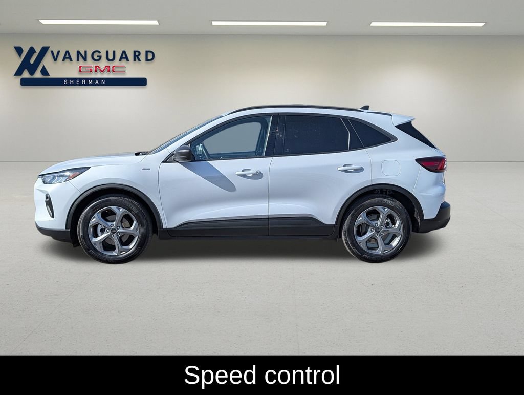 Used 2025 Ford Escape ST-Line FWD image 4
