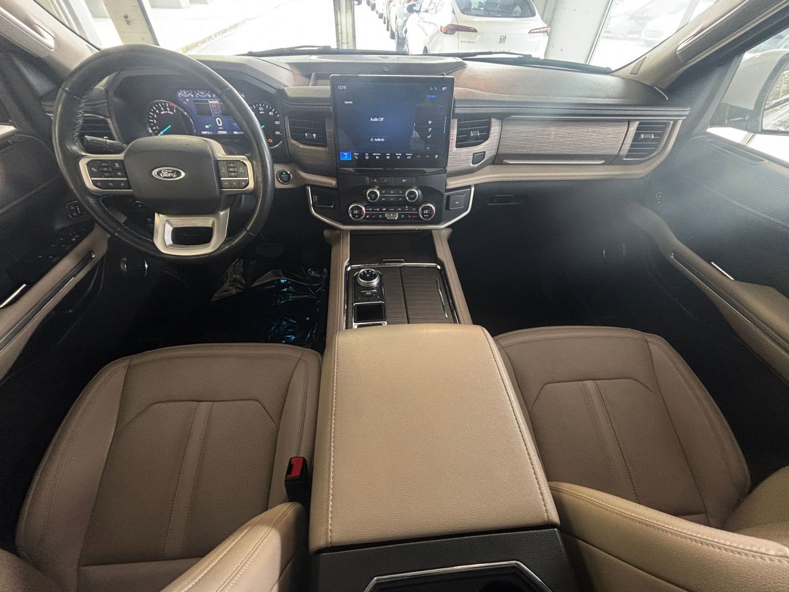 Used 2024 Ford Expedition Limited RWD image 39