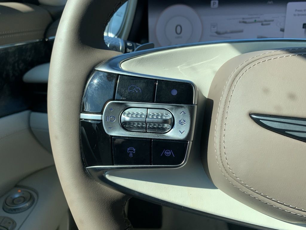 Used 2025 Genesis G90 3.5T image 9