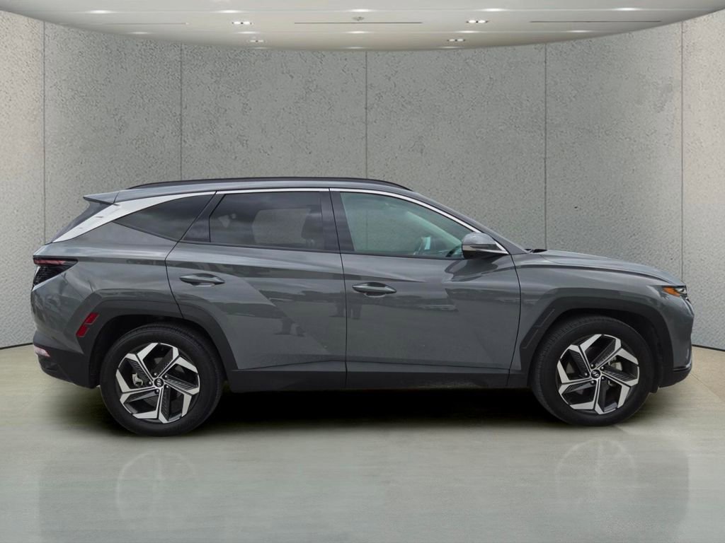 Used 2024 Hyundai Tucson Limited FWD image 2