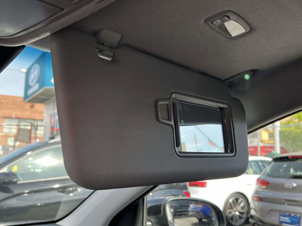 Certified 2023 Hyundai Kona SEL AWD/4WD image 35