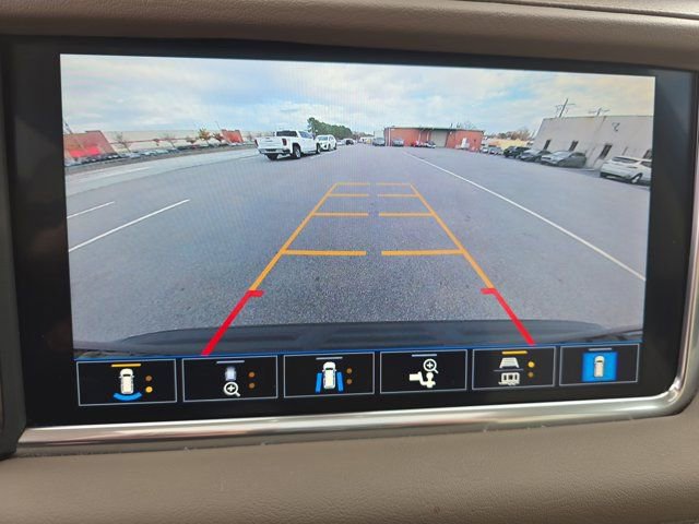 Used 2021 GMC Yukon Denali w/ Denali Premium Package image 25