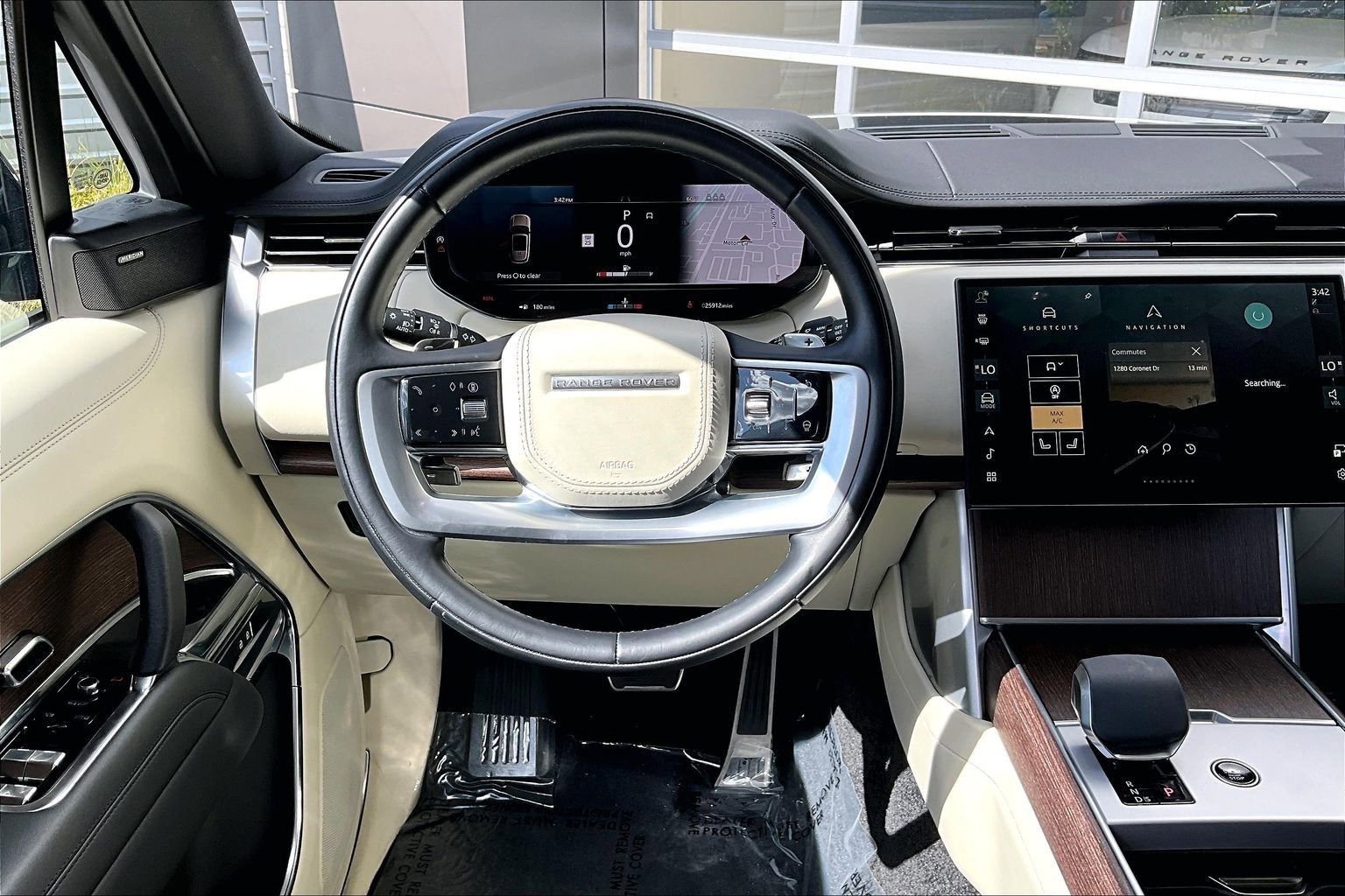 Certified 2024 Land Rover Range Rover SE AWD/4WD image 5