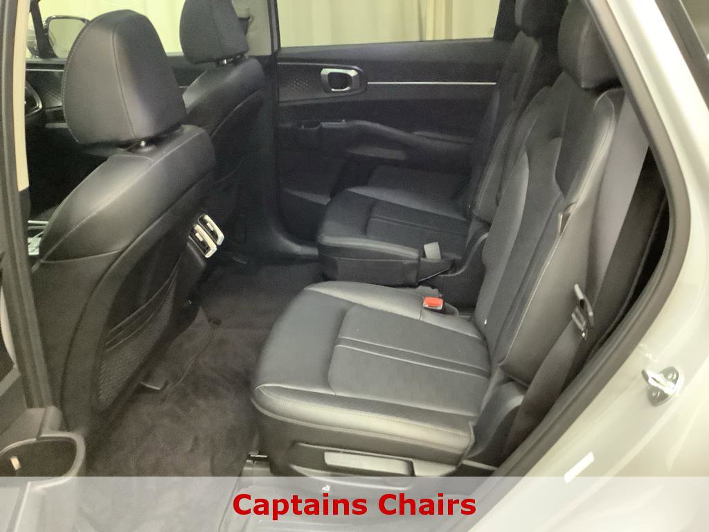 Used 2024 Kia Sorento EX w/ Panoramic Sunroof Package image 28