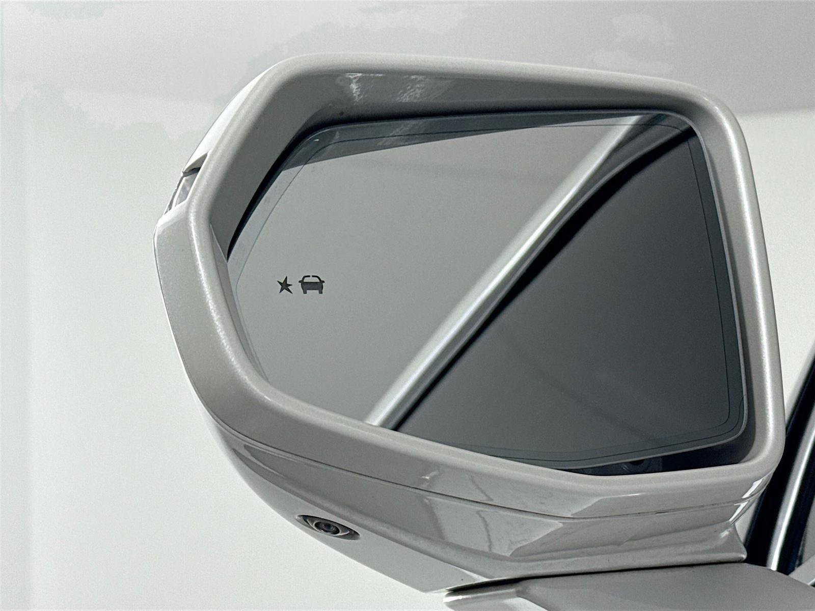 Used 2020 Chevrolet Blazer LT w/ Sound & Technology Package image 5