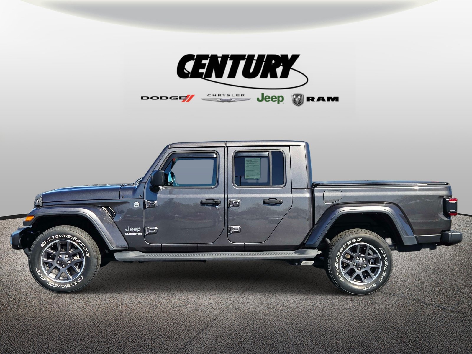 Used 2020 Jeep Gladiator Overland w/ Popular Equipment Package AWD/4WD image 7