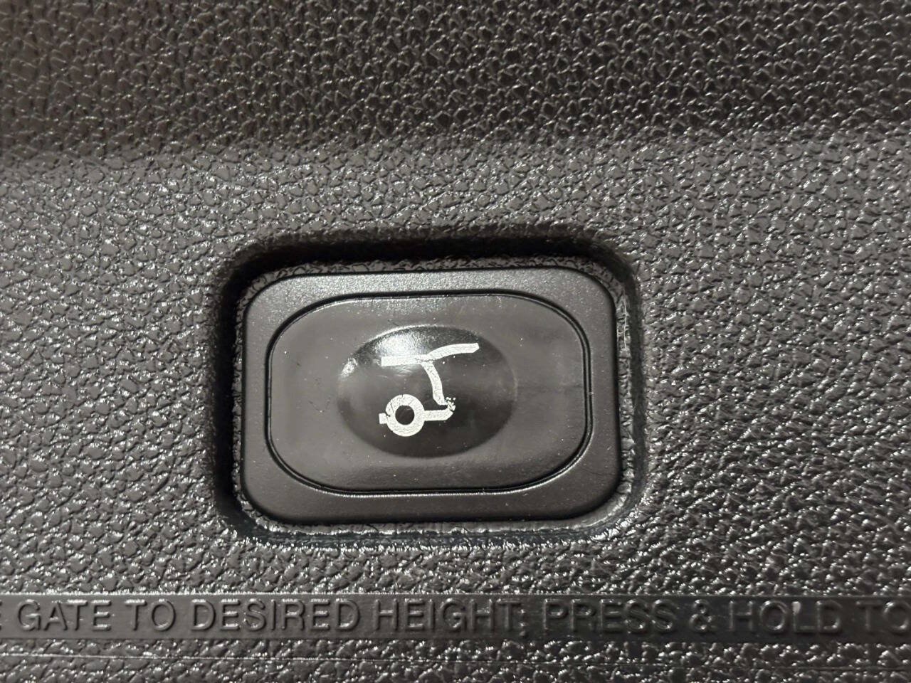 Used 2016 Ford Explorer Limited FWD image 8