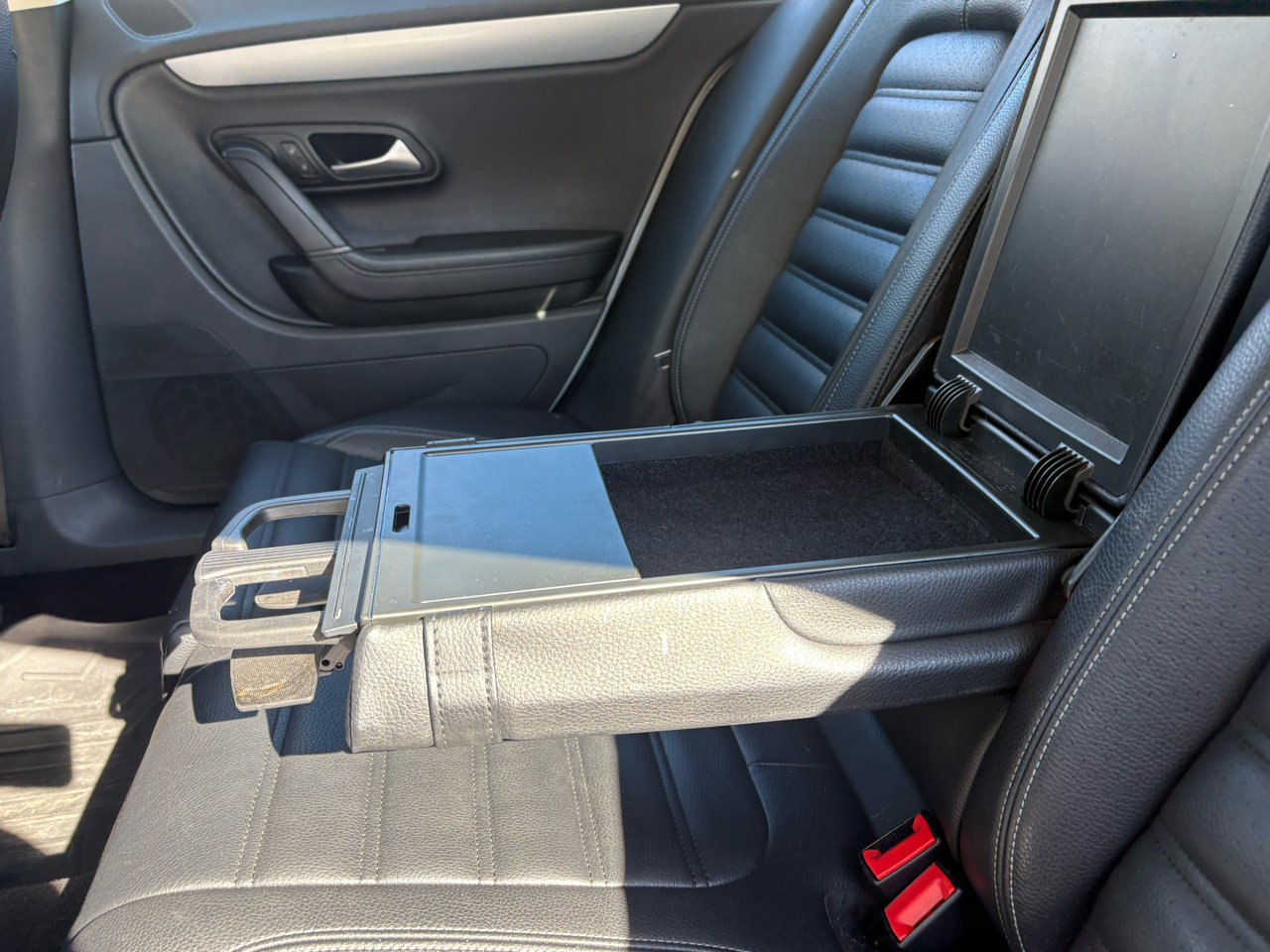 Used 2015 Volkswagen CC Sport image 24