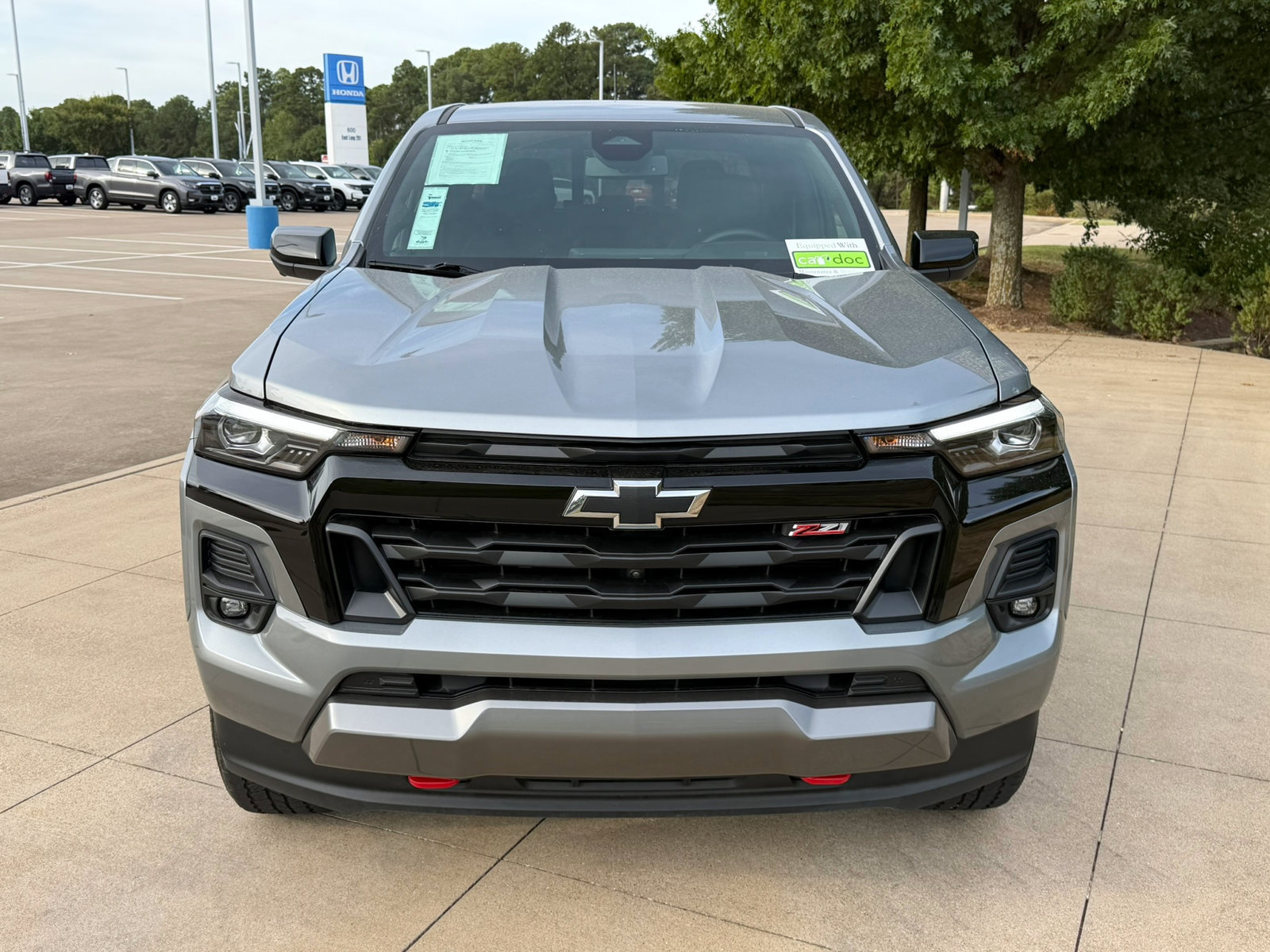 Used 2023 Chevrolet Colorado Z71 w/ Z71 Convenience Package 2 AWD/4WD image 2