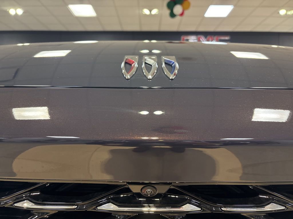 New 2026 Buick Envision Avenir image 10