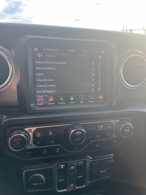 Used 2019 Jeep Wrangler Unlimited Sahara image 49