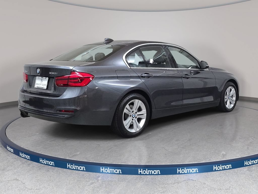 Used 2017 BMW 330i xDrive Sedan AWD/4WD image 6