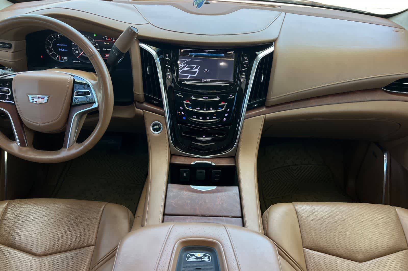 Used 2016 Cadillac Escalade ESV Platinum AWD/4WD image 4