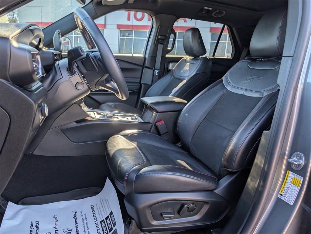 Used 2024 Ford Explorer ST w/ Equipment Group 401A image 11