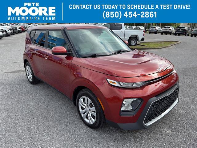 Used 2022 Kia Soul LX FWD image 1