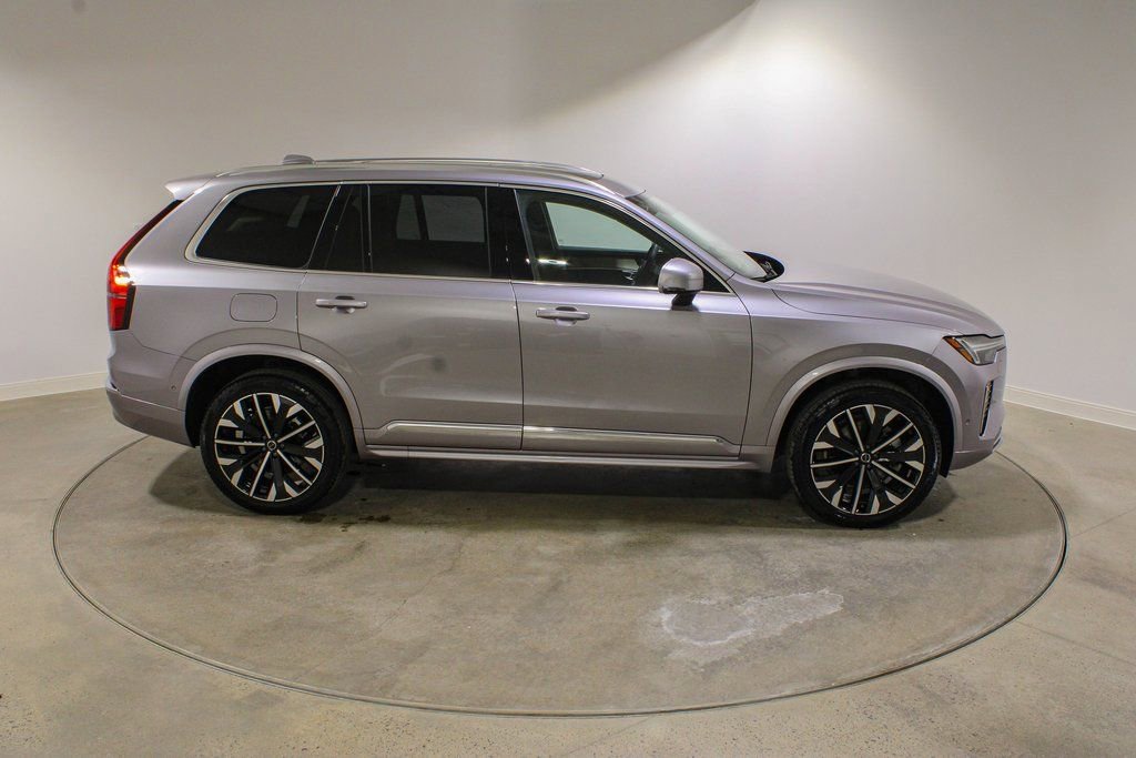 Used 2026 Volvo XC90 B5 Plus w/ Protection Package image 6