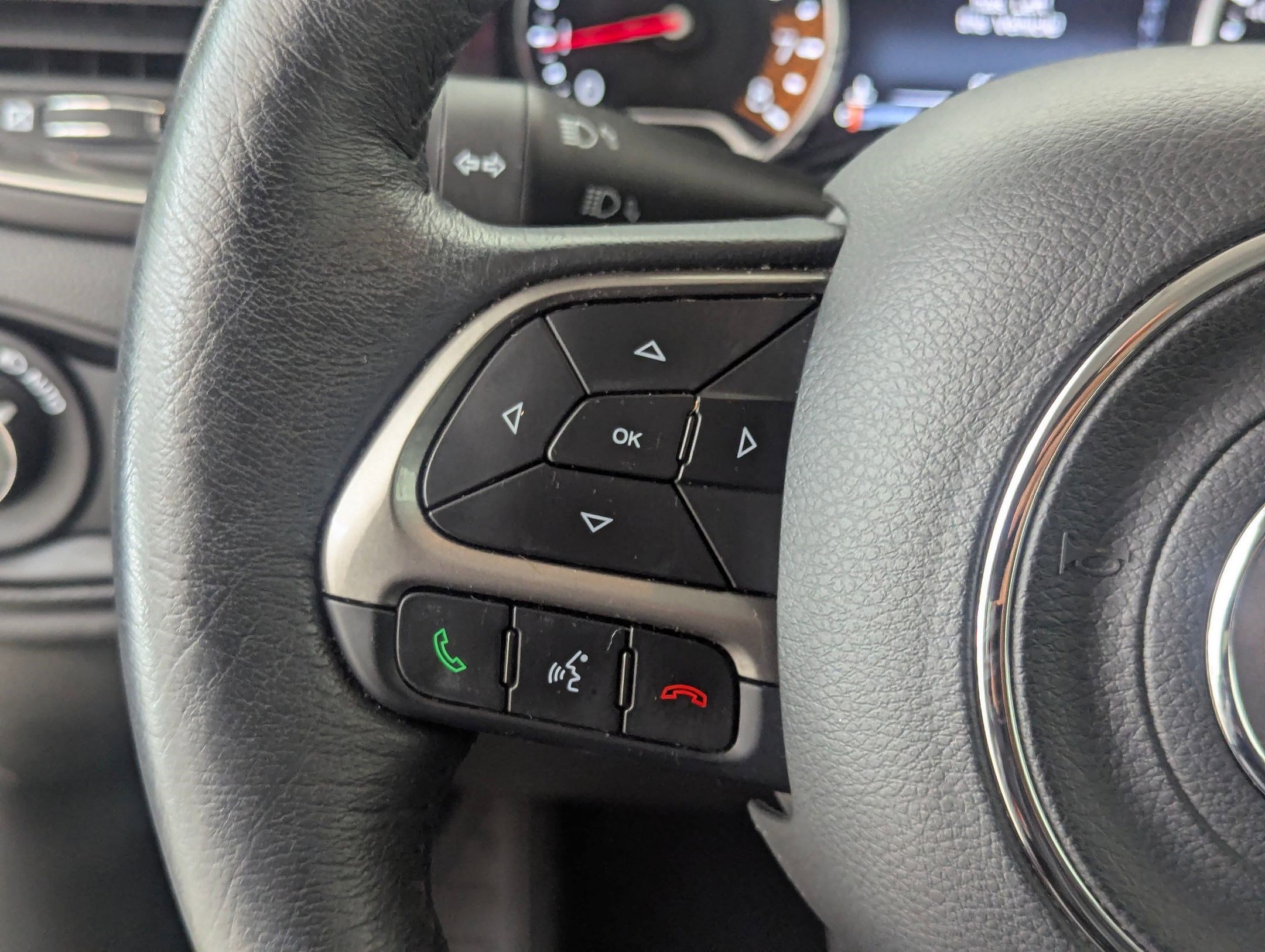 Used 2022 Jeep Renegade Limited image 17