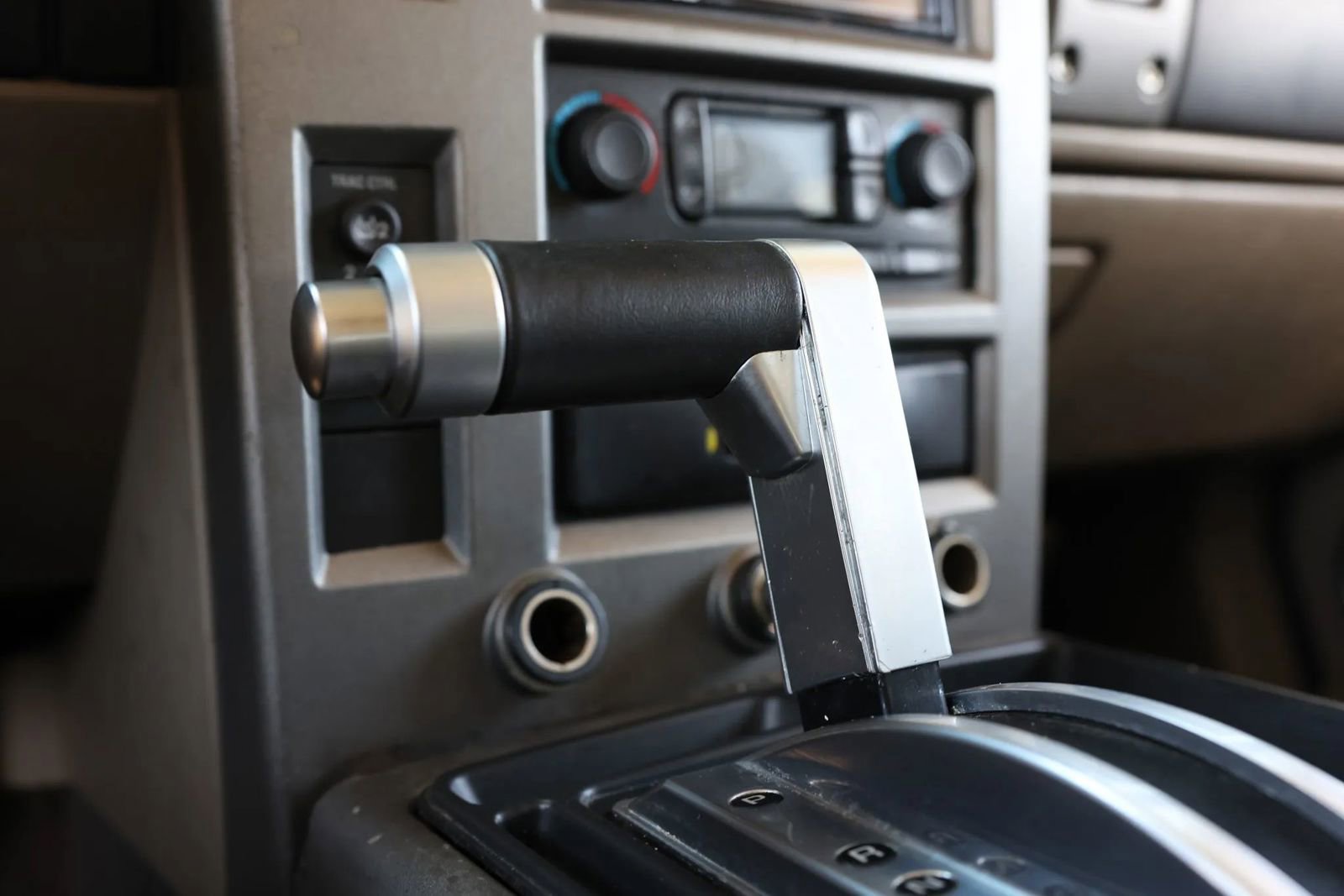 Used 2003 HUMMER H2 w/ Preferred Equipment Group image 36