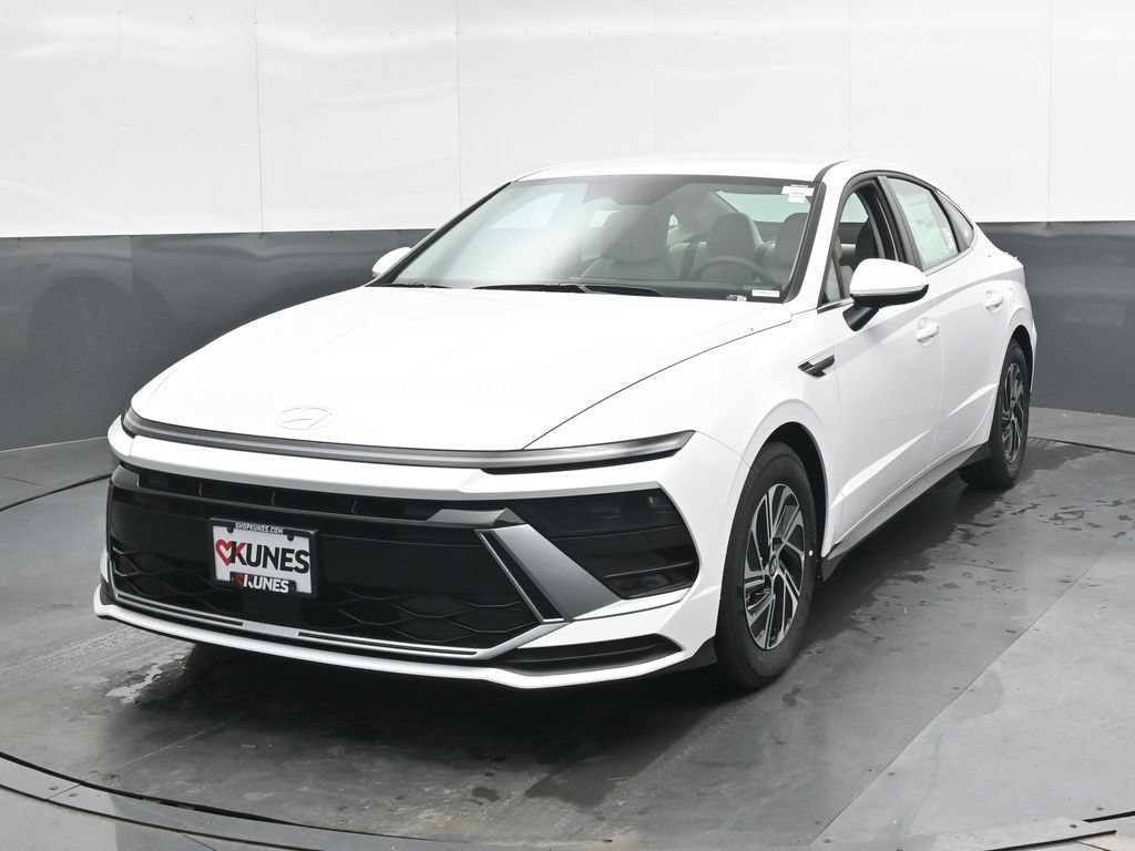 New 2026 Hyundai Sonata Blue FWD image 5