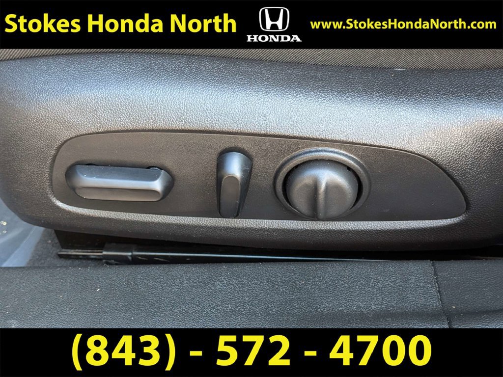 Used 2017 Buick LaCrosse Essence w/ Sun and Shade Package FWD image 19