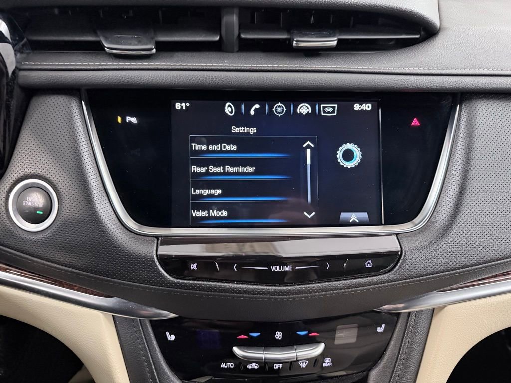 Used 2018 Cadillac XT5 Luxury w/ Driver Awareness Package image 17