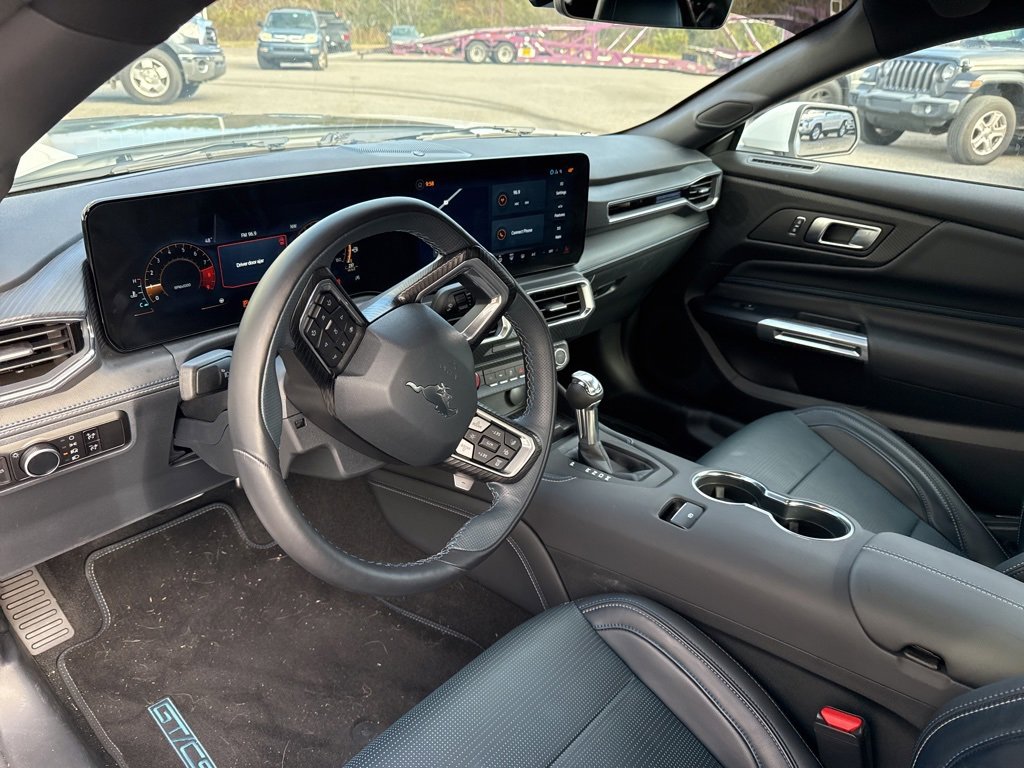 Used 2024 Ford Mustang GT Premium image 8
