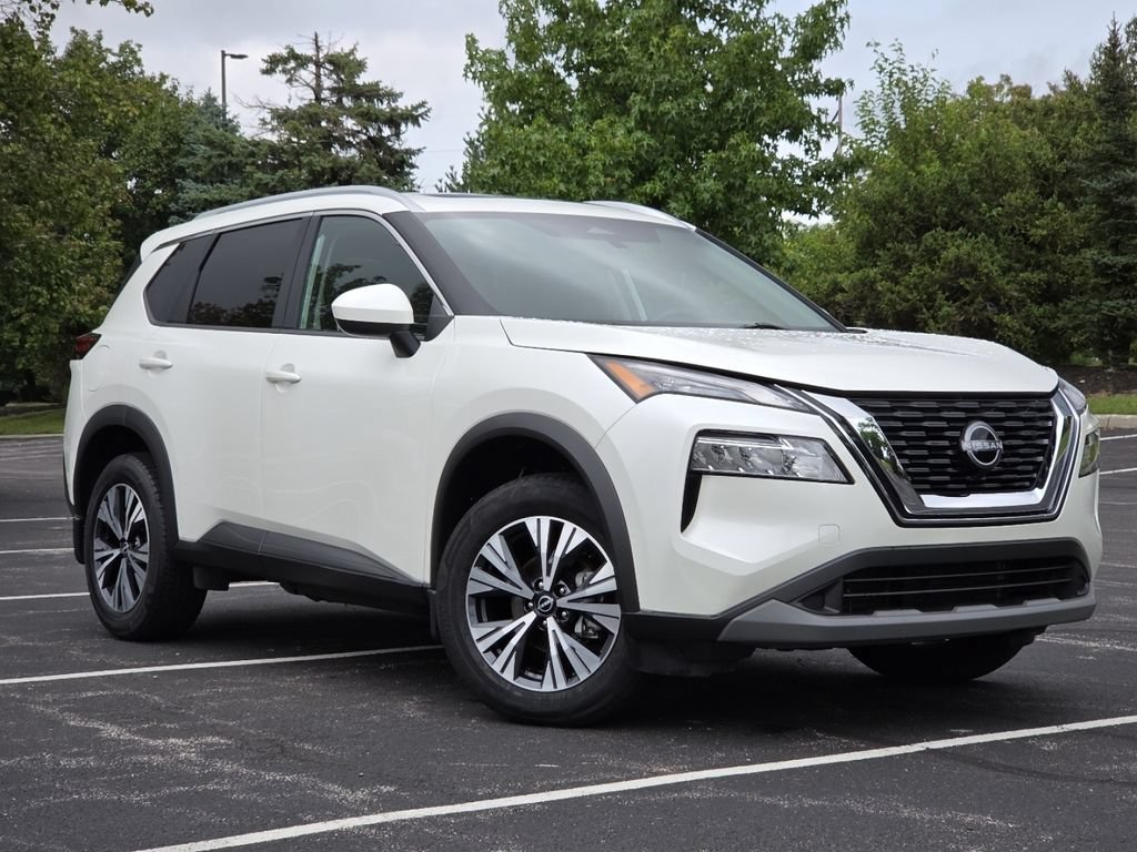 Used 2023 Nissan Rogue SV w/ SV Premium B Package AWD/4WD image 2