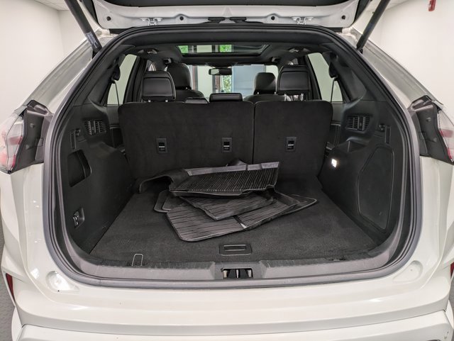 Used 2022 Ford Edge ST w/ Equipment Group 401A image 24