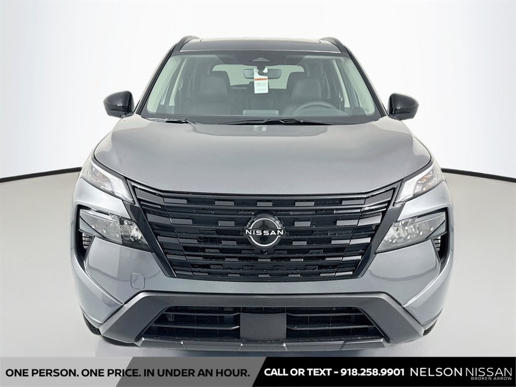 New 2026 Nissan Rogue Dark Armor FWD image 2