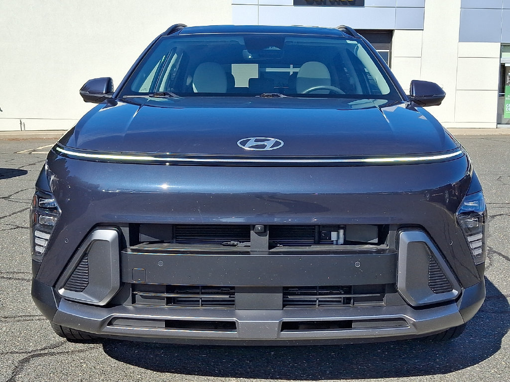 Used 2024 Hyundai Kona Limited AWD/4WD image 2