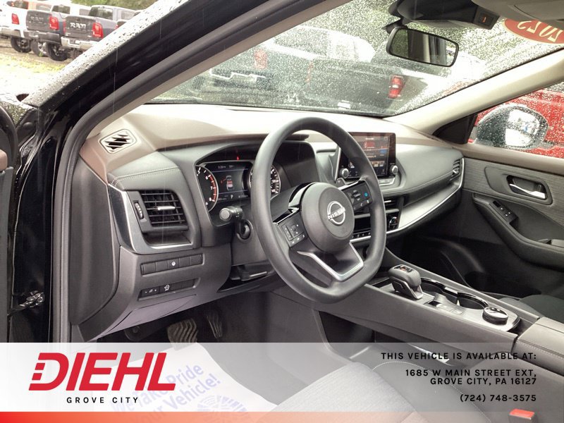 Used 2023 Nissan Rogue SV AWD/4WD image 23