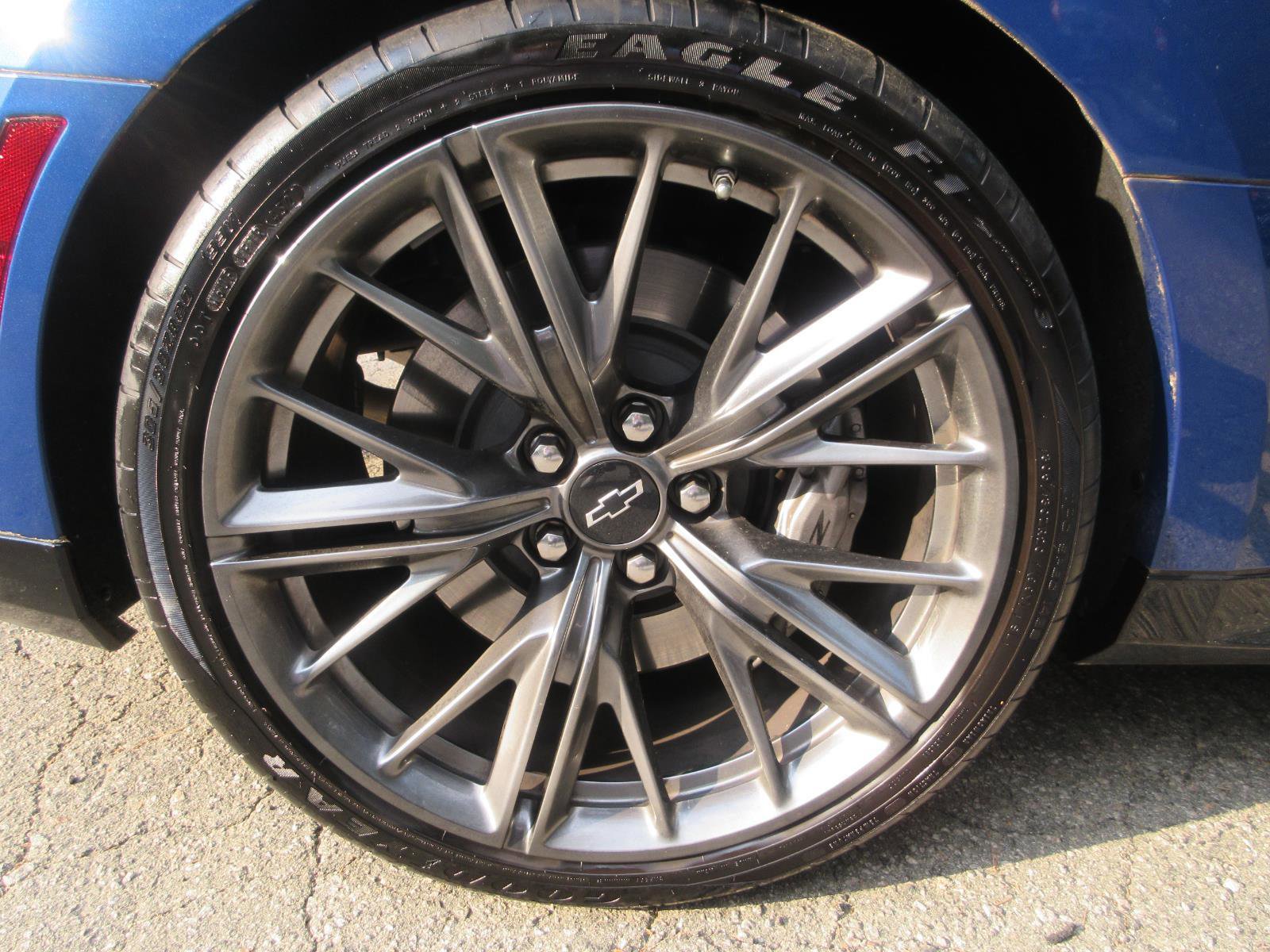 Used 2022 Chevrolet Camaro ZL1 image 25