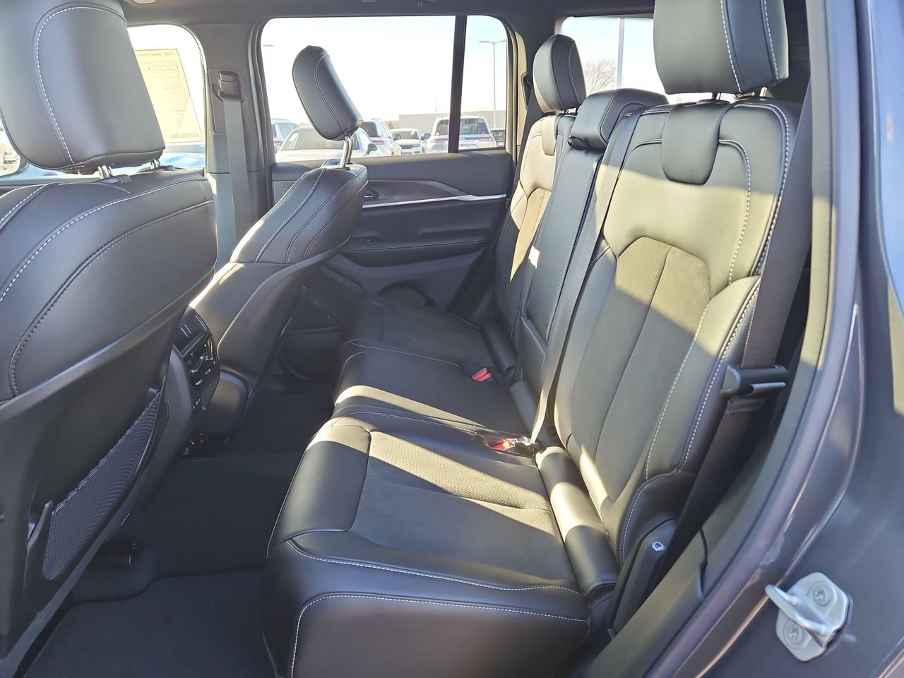 New 2026 Jeep Grand Cherokee Altitude AWD/4WD image 13
