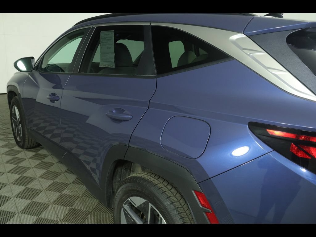 Used 2025 Hyundai Tucson SEL AWD/4WD image 16