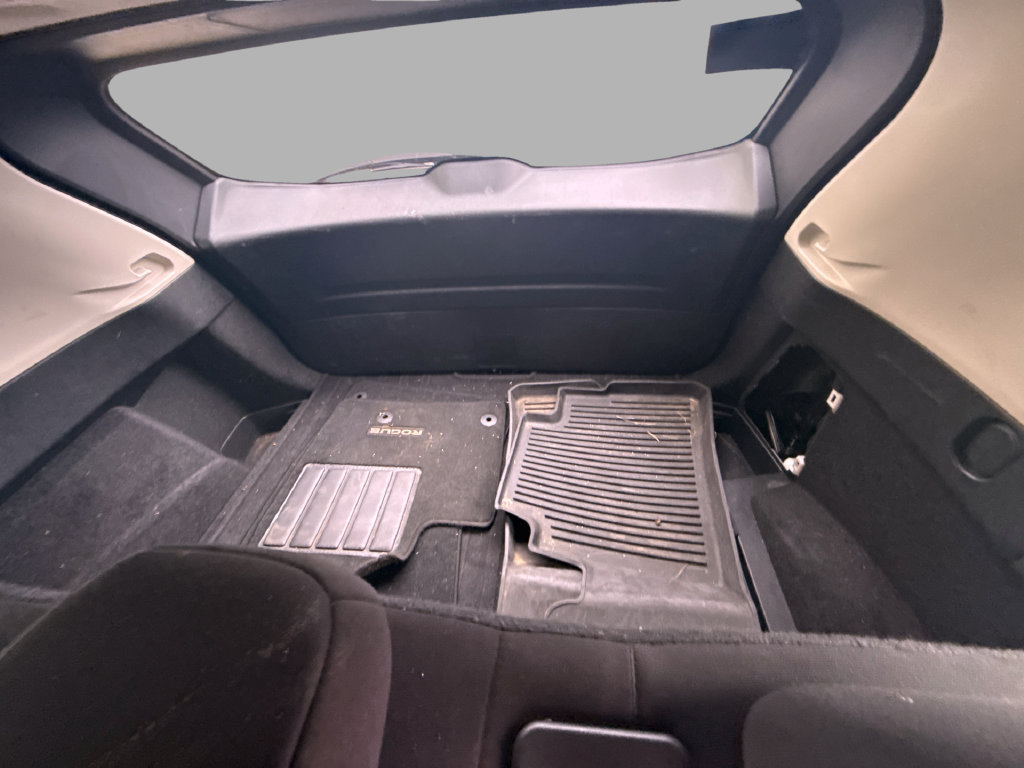Used 2023 Nissan Rogue S AWD/4WD image 13