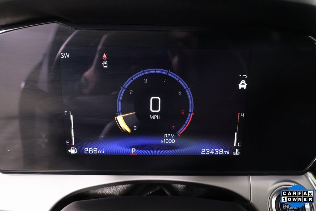 Used 2025 Chevrolet Trax LT w/ LT Convenience Package image 4