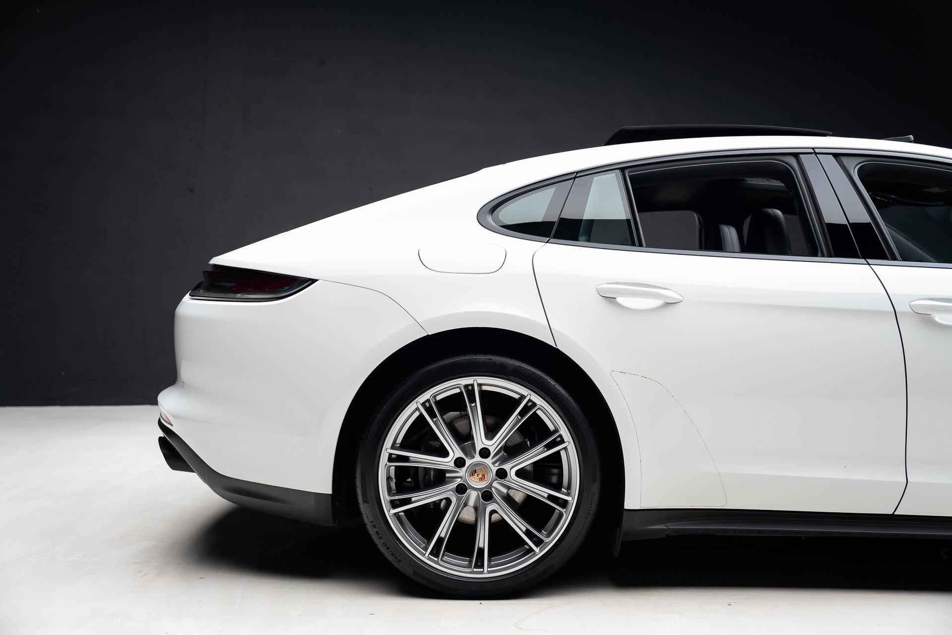 Used 2023 Porsche Panamera 4 AWD/4WD image 35