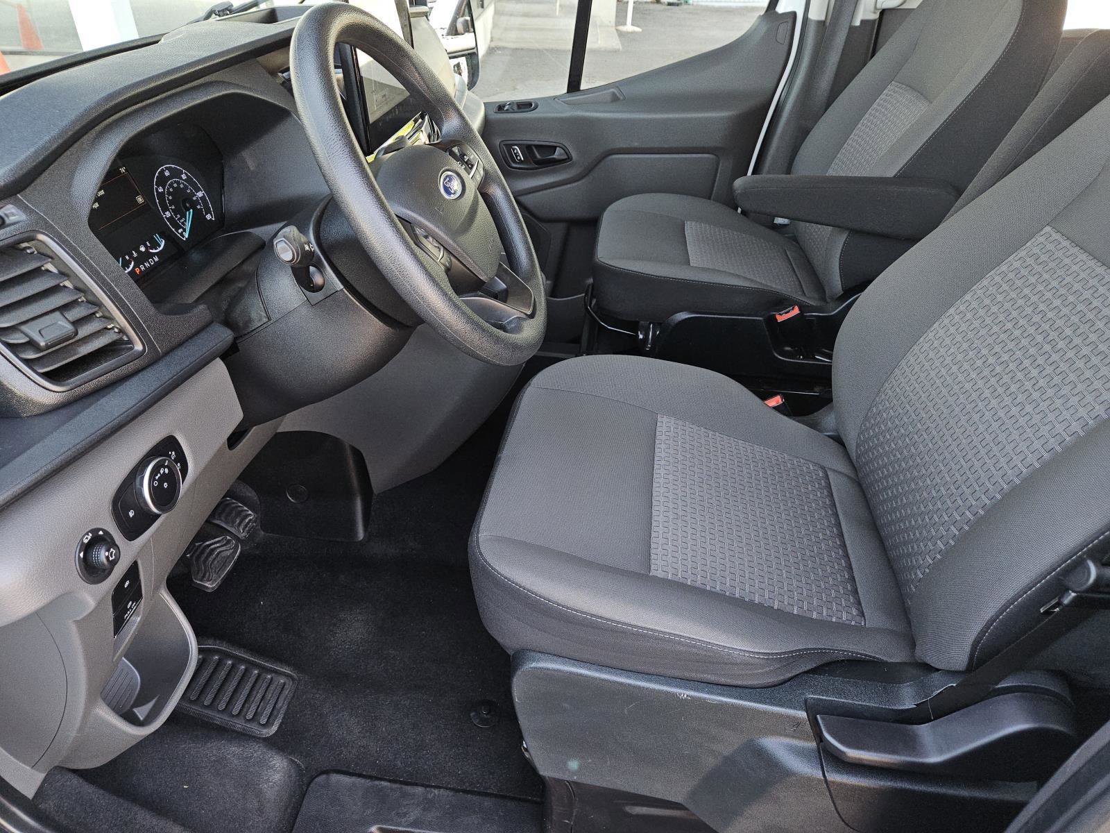 Used 2023 Ford Transit 350 XLT image 23